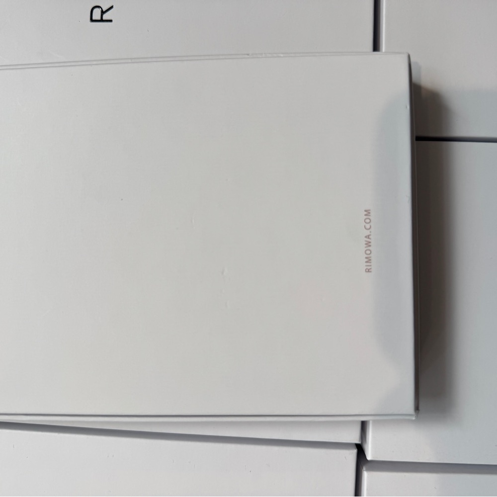 Rimowa iPhone case Aluminum iPhone 17 pro Max - Picture 8 of 8